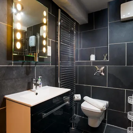Daire Jontys Ambleside